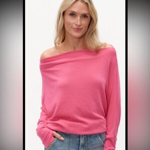 Chic Off-Shoulder Pink Sweater